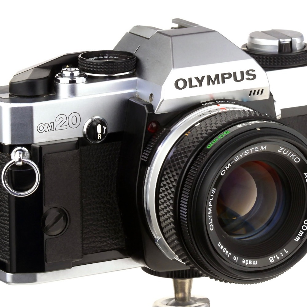 Vintage Olympus OM20 35mm SLR Camera w OM 50mm f/1.8 Zuiko Standard Prime Lens